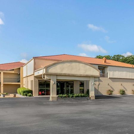 Quality Inn マンチェスター エクステリア 写真