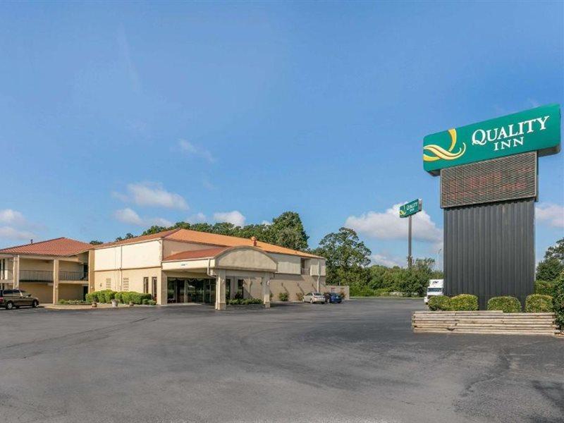 Quality Inn マンチェスター エクステリア 写真