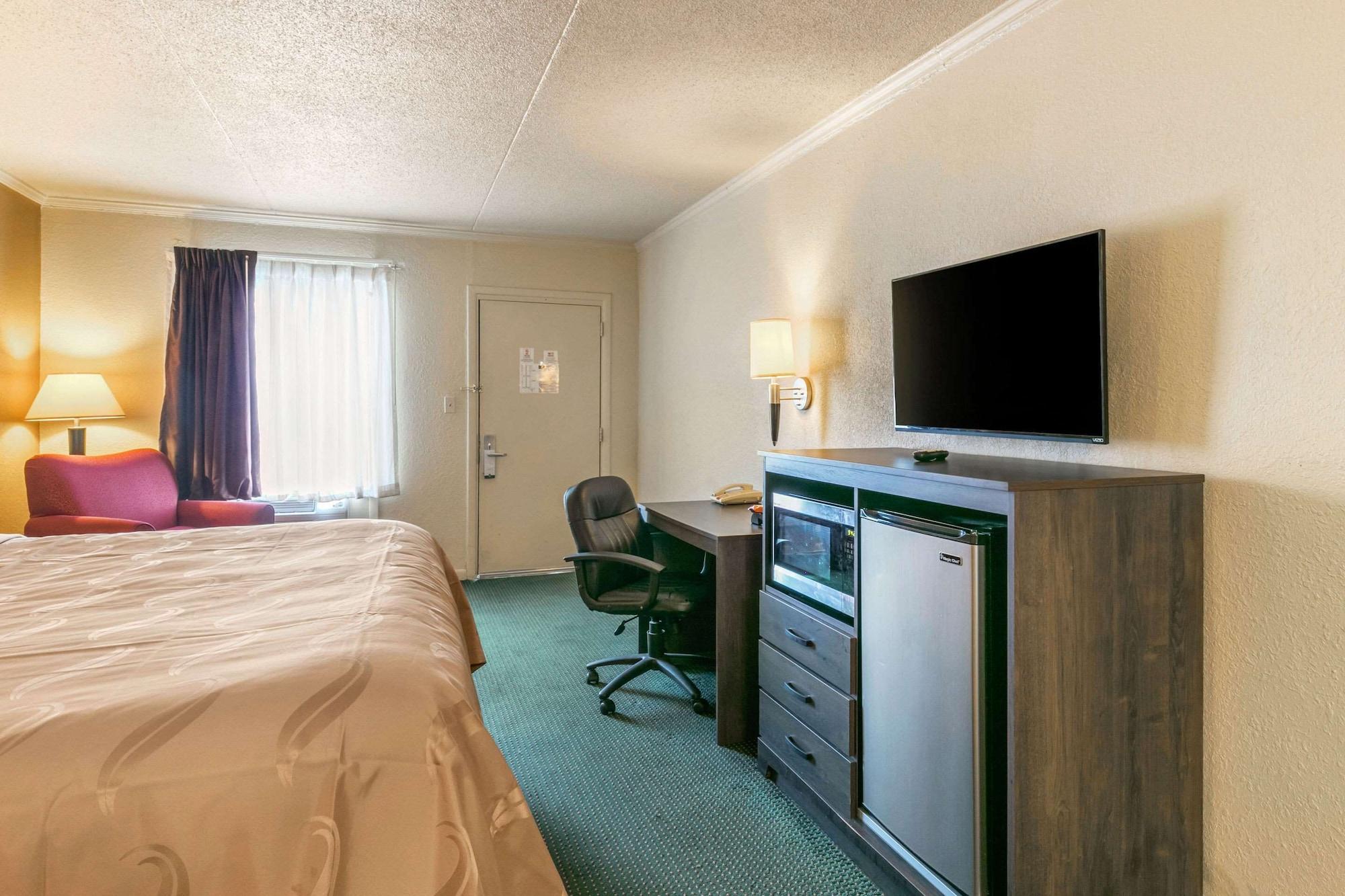 Quality Inn マンチェスター エクステリア 写真