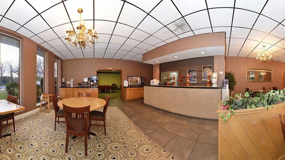 Quality Inn マンチェスター エクステリア 写真