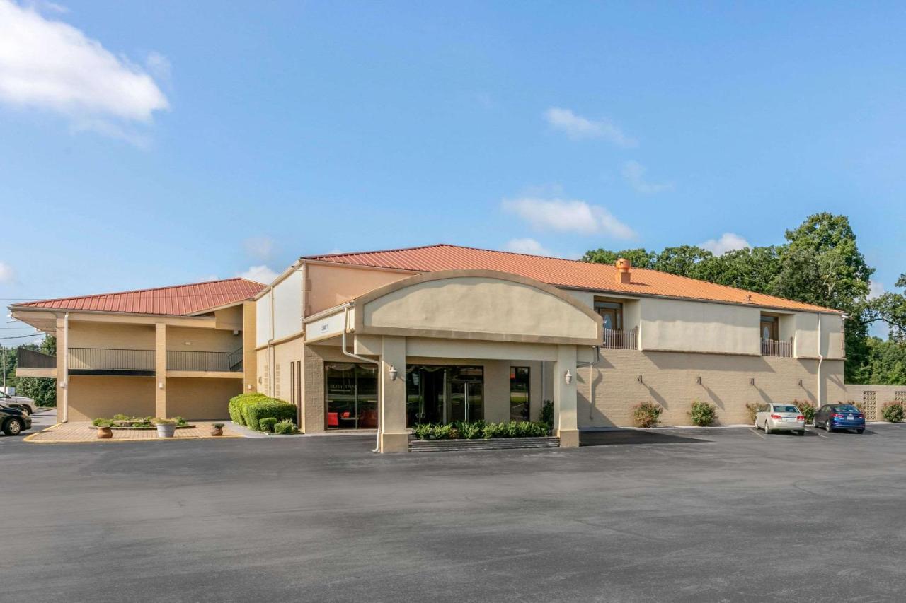 Quality Inn マンチェスター エクステリア 写真