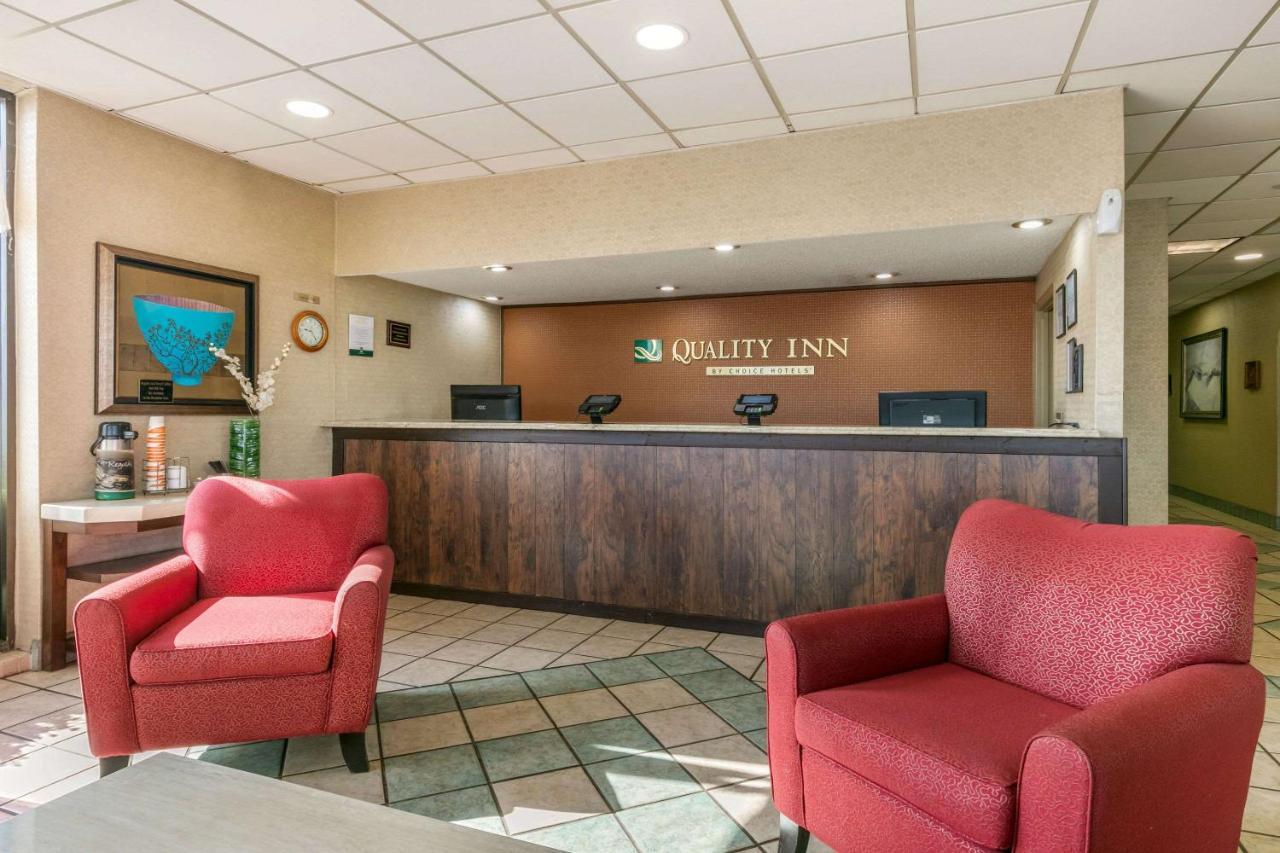 Quality Inn マンチェスター エクステリア 写真