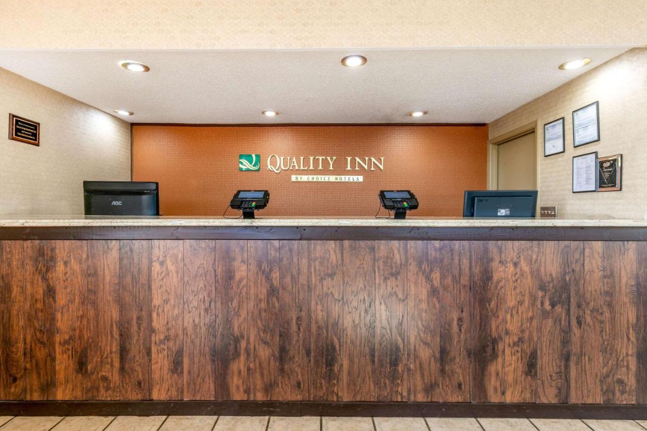 Quality Inn マンチェスター エクステリア 写真